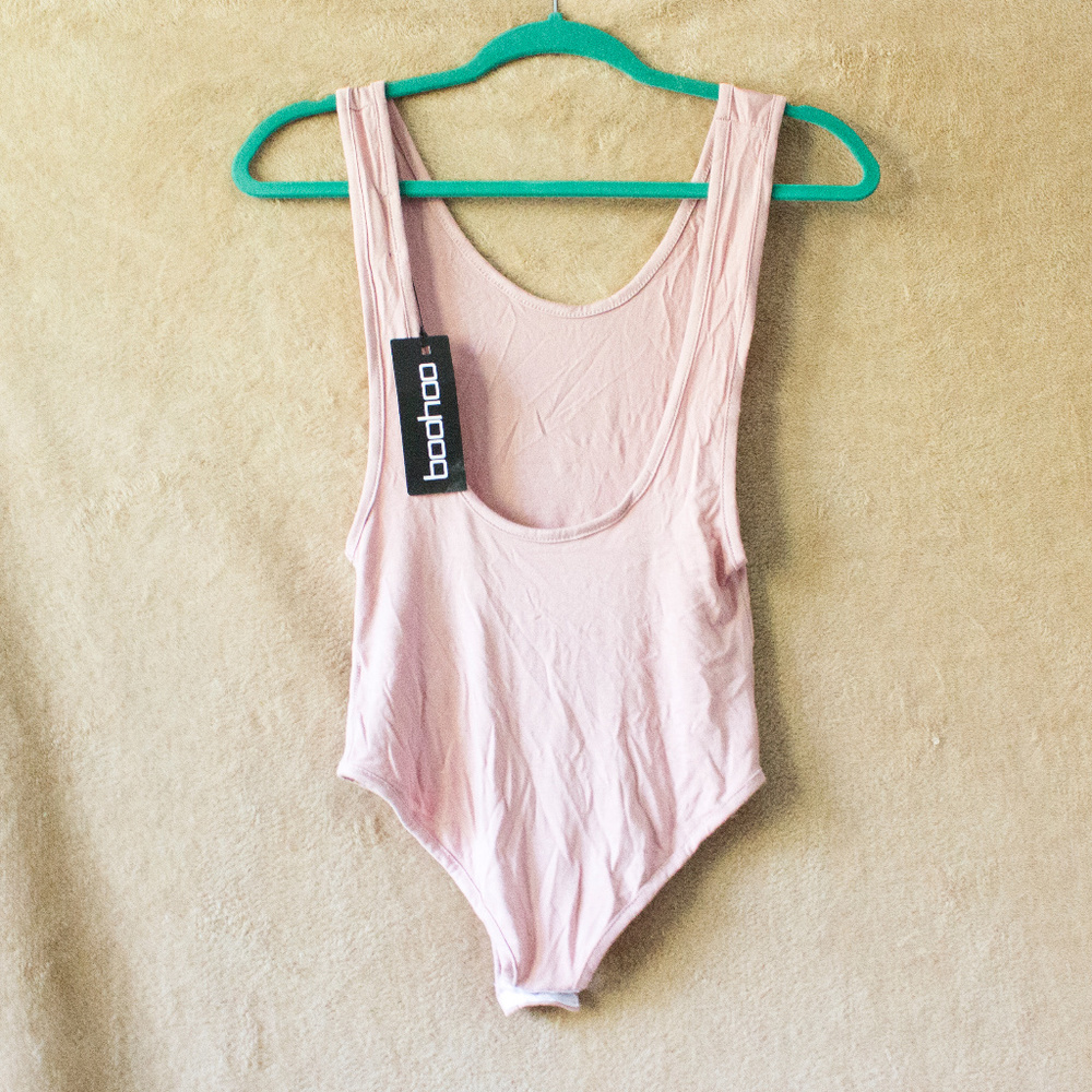2/$20 NWT Bodysuit Boohoo - Dusty Pink - Picture 3 of 7